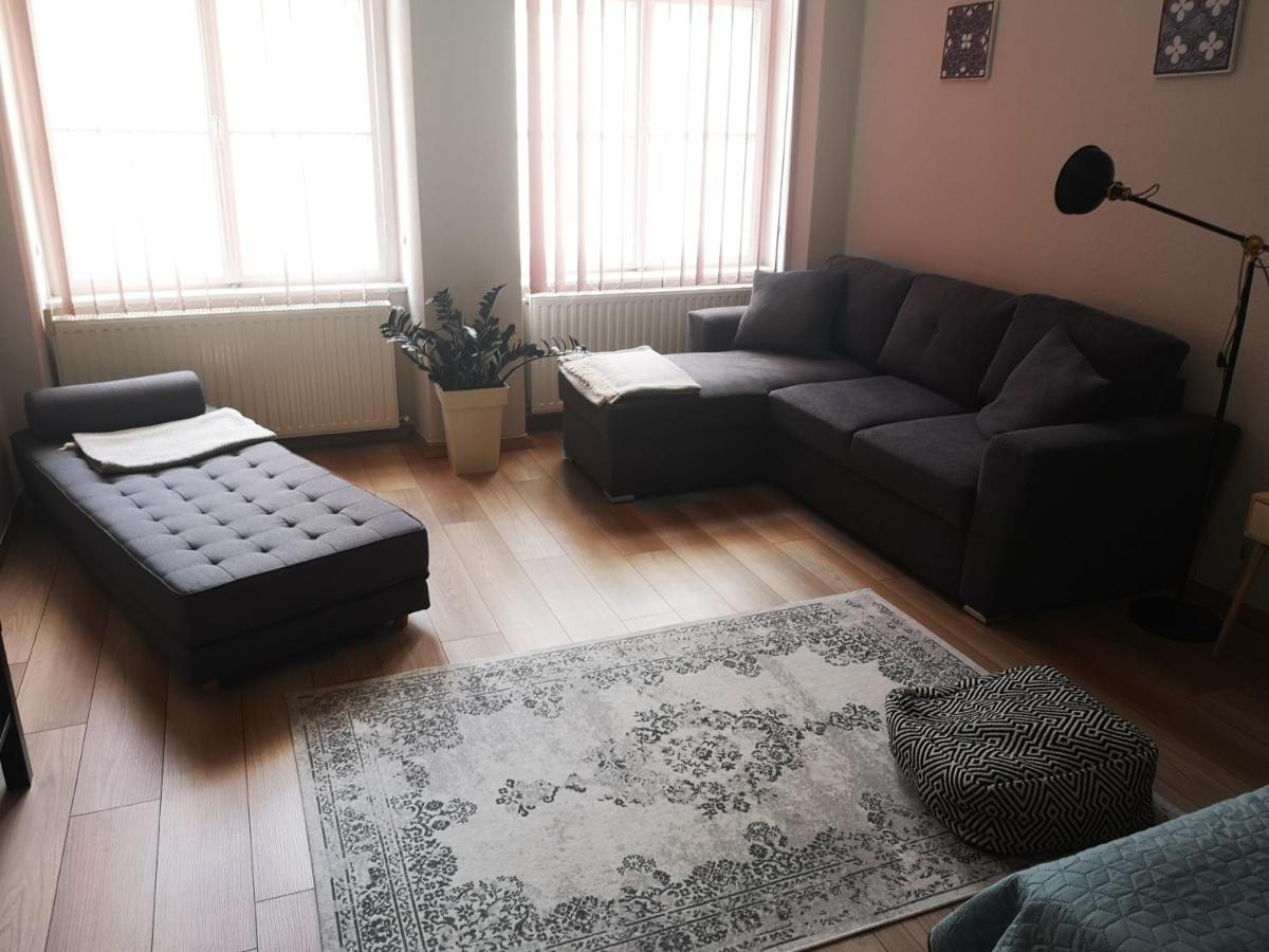 Appartamento Palace - Belvárosi Apartman Eger Esterno foto