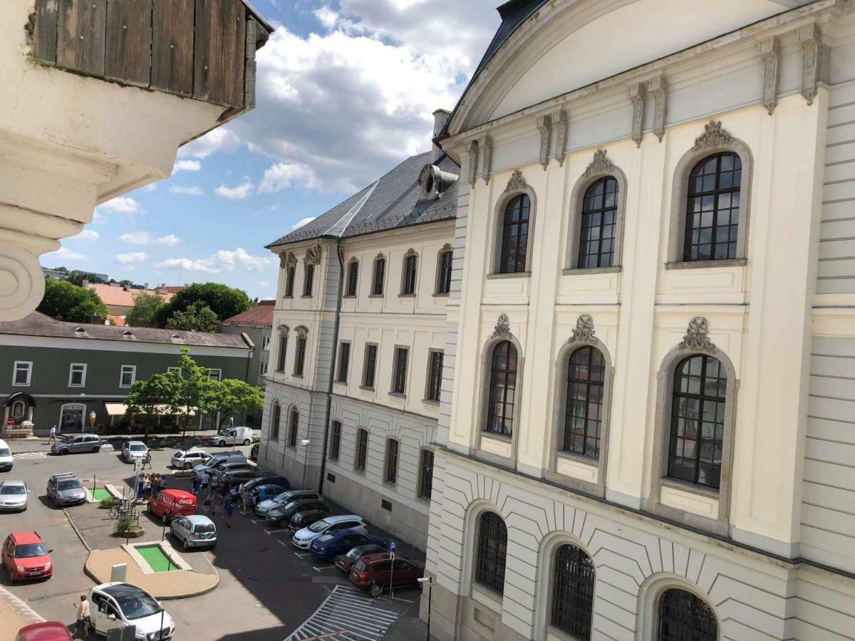 Appartamento Palace - Belvárosi Apartman Eger Esterno foto